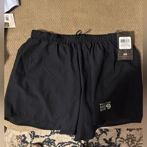 Mountain Hardwear black shade lite shorts